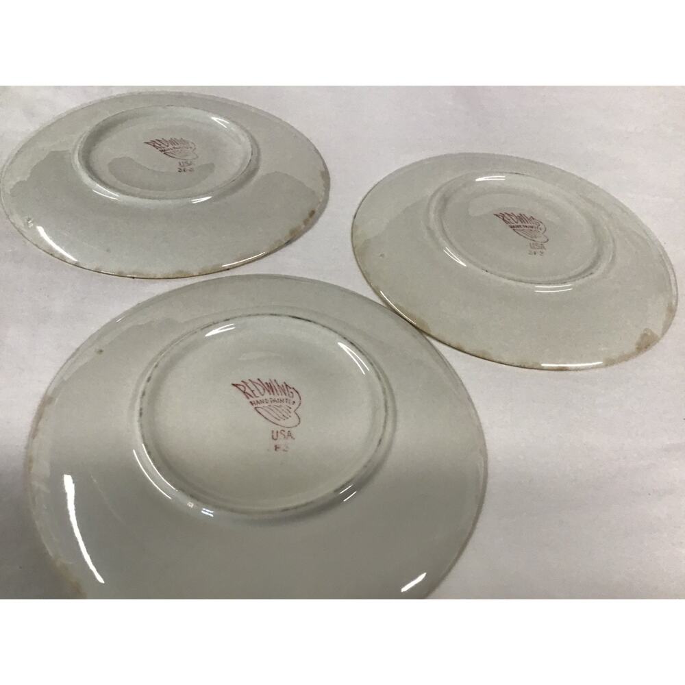 Red Wing Smart Pattern Saucers - Picture 2 of 2